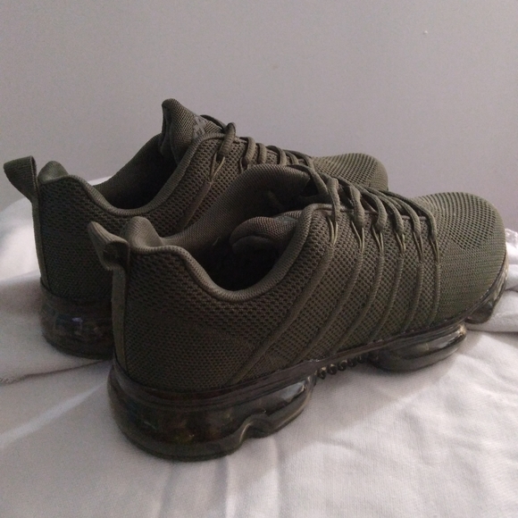 MEN'S SNEAKERS - Picture 2 of 4